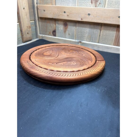 Hand-Carved Wooden Collapsible Basket & Trivet Combo With Intricate Design - Picture 3 of 9